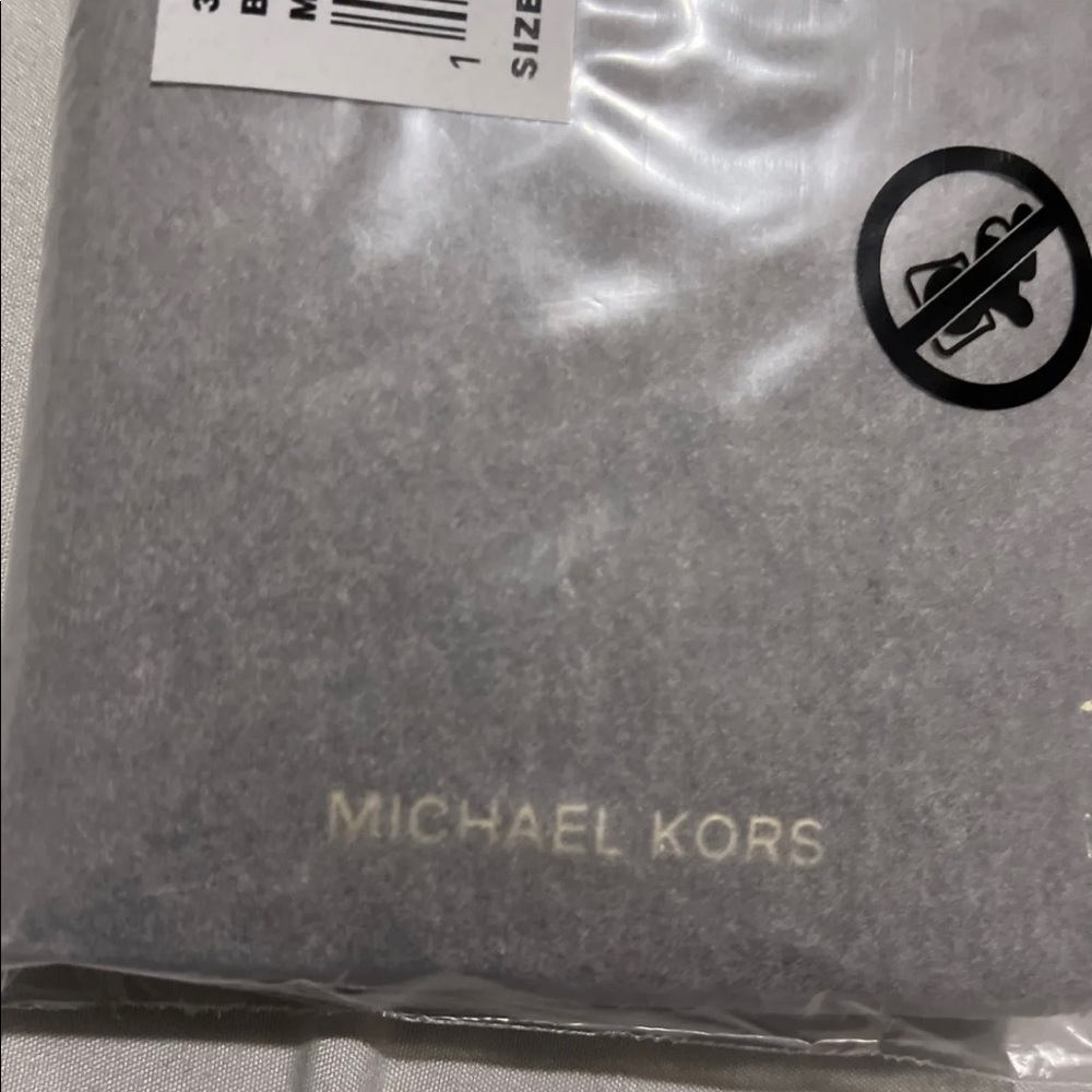 Michael Kors Bedford Travel Passport Wallet Jet Set Travel Passport Wallet